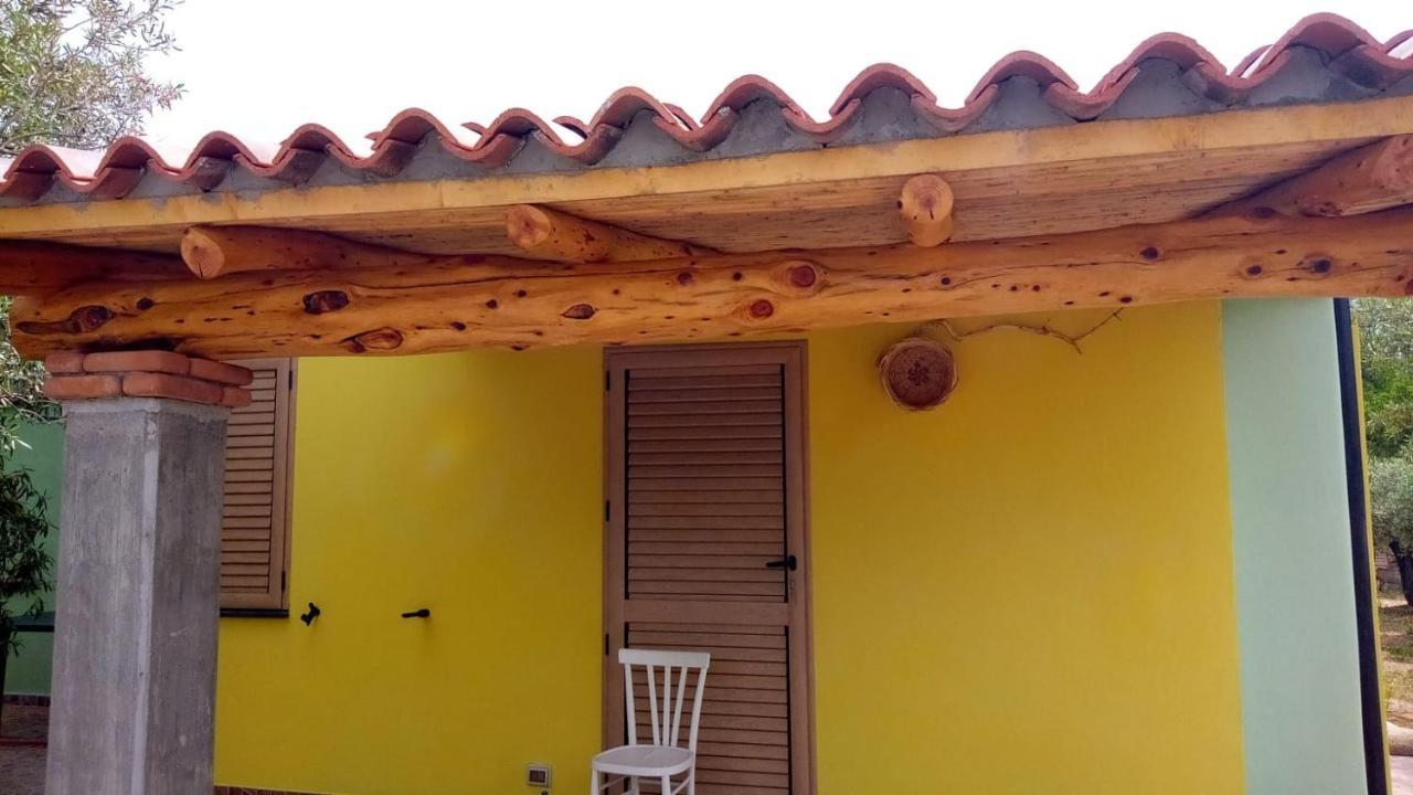 Agriturismo "Pirastreri" Синискола Экстерьер фото