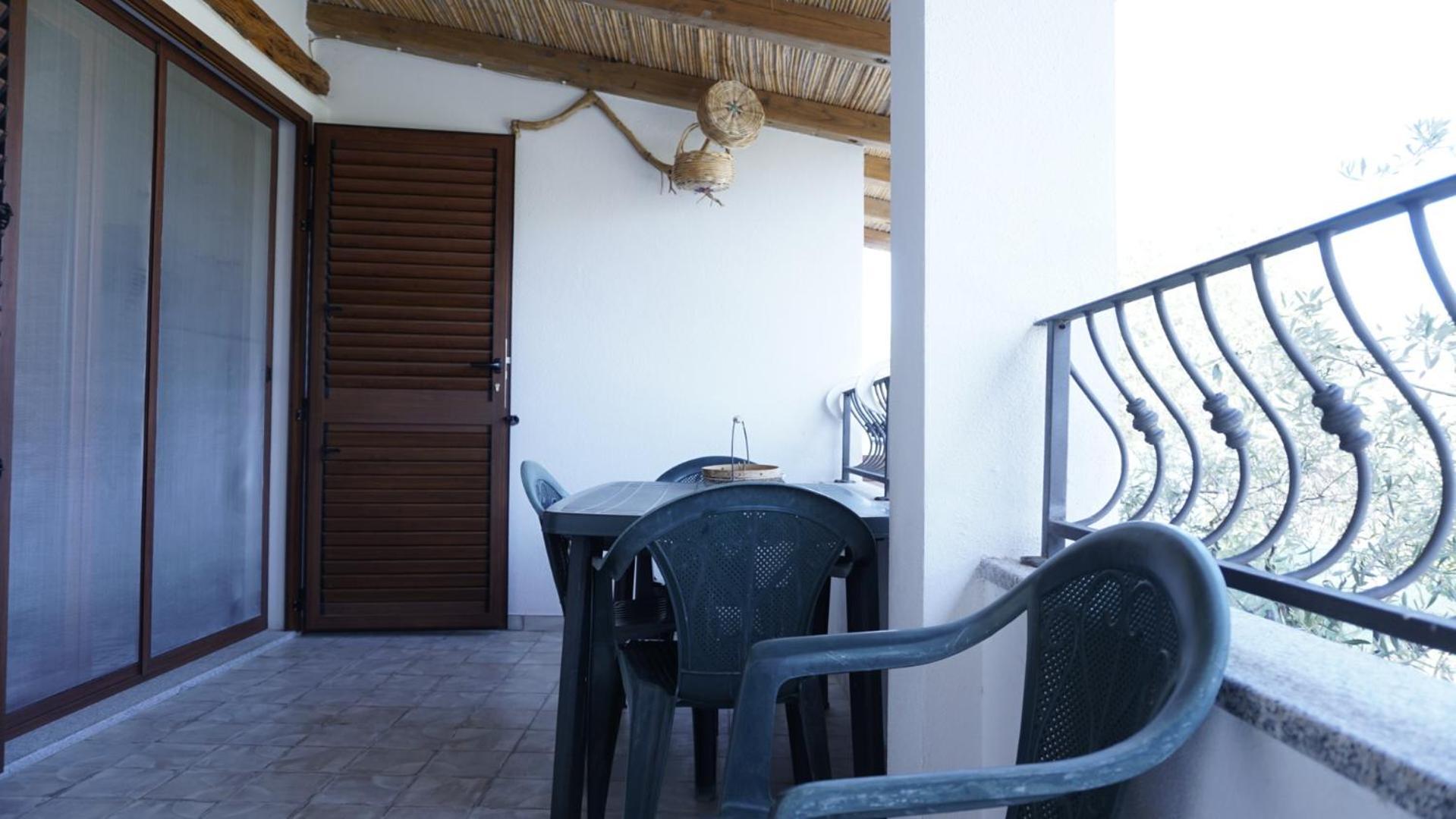 Agriturismo "Pirastreri" Синискола Экстерьер фото
