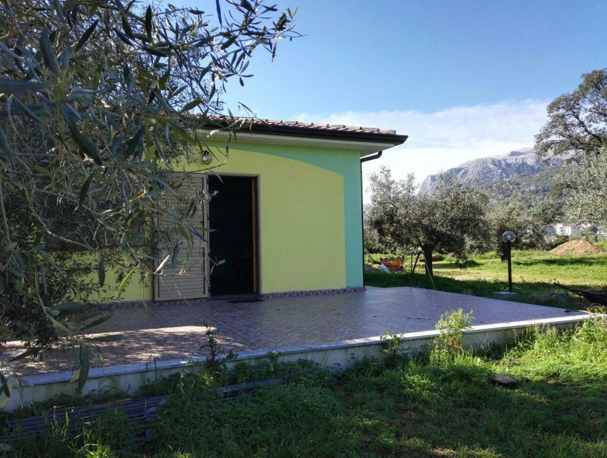 Agriturismo "Pirastreri" Синискола Экстерьер фото